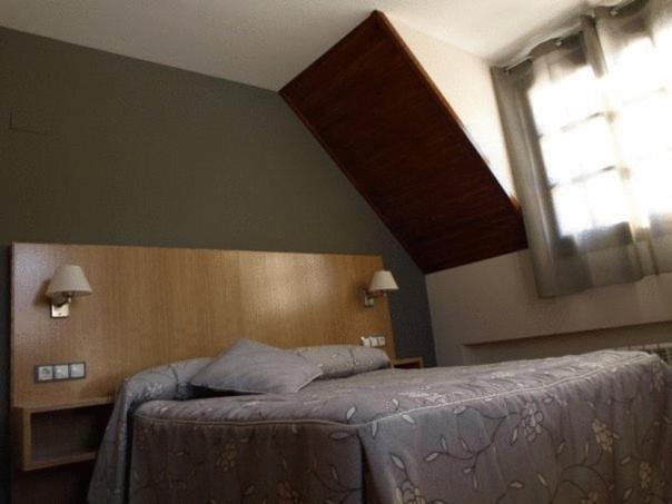 Aparthotel Pena Telera Resort El Pueyo de Jaca Kamer foto